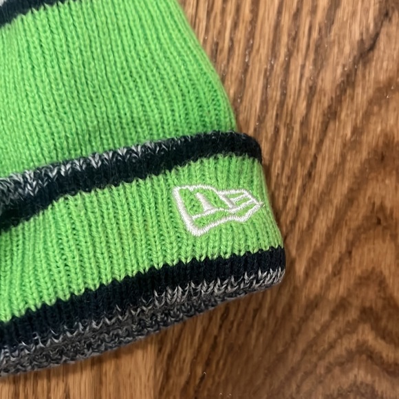 Unisex NFL New Era Seattle Seahawks One Size Fits MOST Winter Hat - Picture 4 of 11